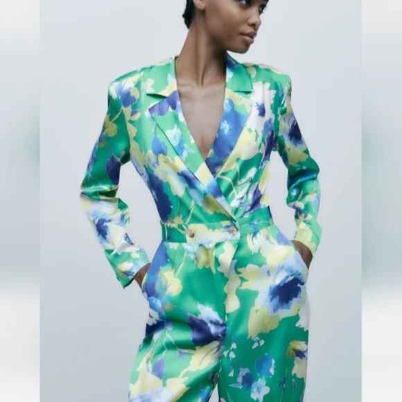 NWT Zara Floral Satin Jumpsuit - blogger favorite - Picture 2 of 8
